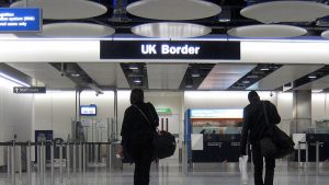 İngiltere’ye Net Göç 2024’te %50 Azaldı