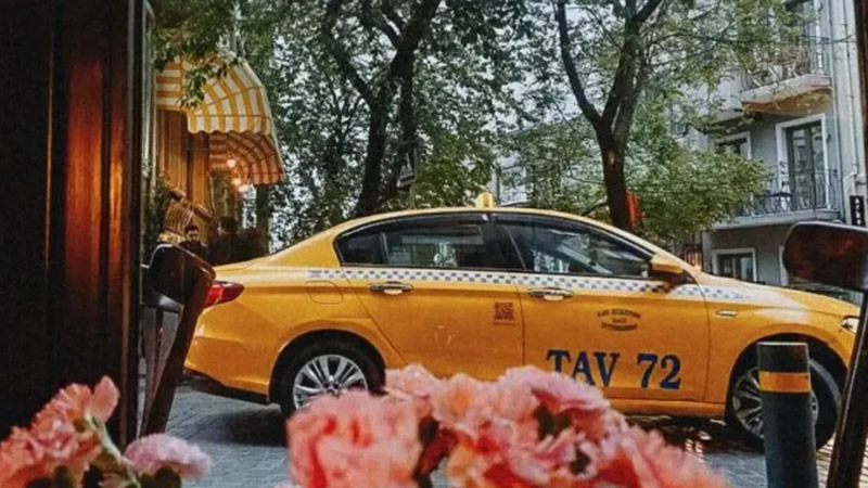 İngiltere’den Türkiye’ye Seyahat Uyarısı: Taksi Güvenliği ve Sigara Yasağına Dikkat