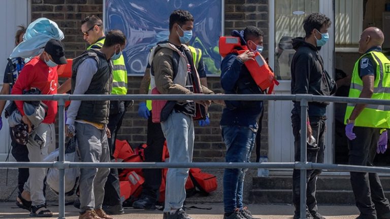 Sığınmacıların Fransa’ya Dönüş Uçuşları Önümüzdeki Hafta Başlıyor