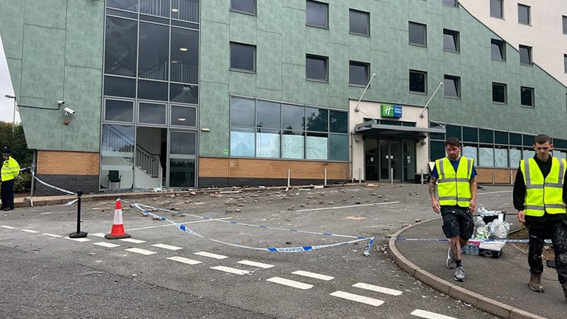 İngiltere’de Otellerden Ayrılmayı Reddeden Sığınmacılar Evsiz Kalma Riskiyle Karşı Karşıya