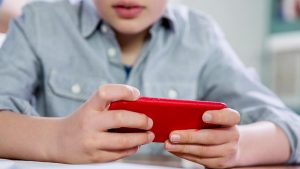 İngiltere’den Çocuklara Sosyal Medya Sınırlaması Planı