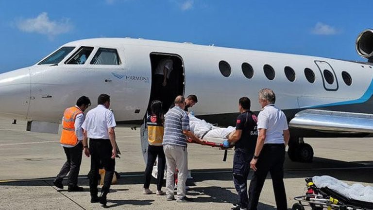 İngiltere’ye Sevk Edilen Hastaya Türkiye’de Oksijen İkmali Yapıldı