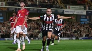 Manchester United’a Tarihi Şok: 4. Lig Ekibi Grimsby Town’a Elendiler