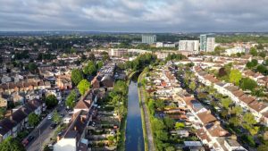 Enfield’ta 10 Bin Evlik Yeni Kasaba Planı Uygun Fiyatlı Konut İçin Umut Oldu