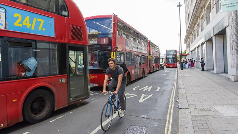 Londra’da Haftasonu Yapılması Planlanan Otobüs Grevleri İptal Edildi