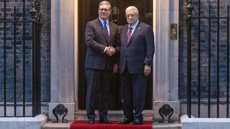 İngiltere Başbakanı Starmer ile Filistin Lideri Abbas’tan Londra’da Kritik Görüşme