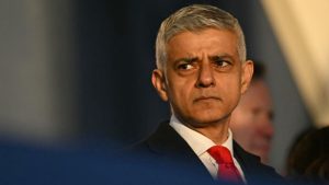 Sadiq Khan’dan Trump’a: Irkçı ve İslamofobik