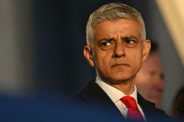 Sadiq Khan’dan Trump’a: Irkçı ve İslamofobik