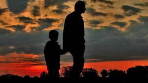 İngiltere’de Yeni Yasa: Cinsel Saldırı Faillerinin Ebeveynlik Hakları Kaldırılacak