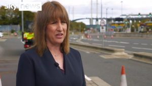 Reeves: “Ekonomiyi Kurtarmak İçin Acı Reçete Gerekiyor”