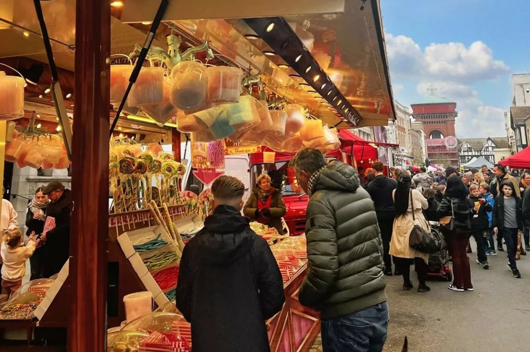 Londra’ya 46 Dakika Mesafede Noel Pazarı