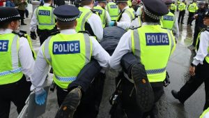 Londra’da ‘Filistin Hareketi’ Protestosuna Sert Polis Müdahalesi