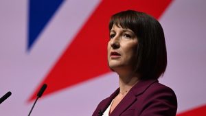 Reeves’ten Bütçe Öncesi Sert Mesaj: “Birlik Olun, Zor Kararlar Geliyor”