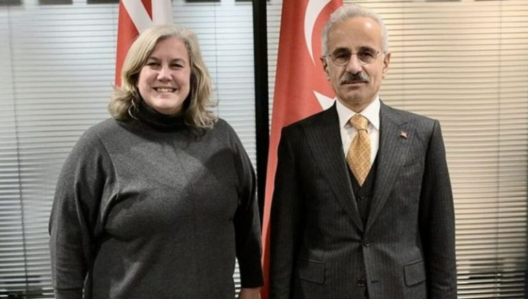 Bakan Uraloğlu, İngiltere Ulaştırma Bakanı Heidi Alexander ile Londra’da Görüştü