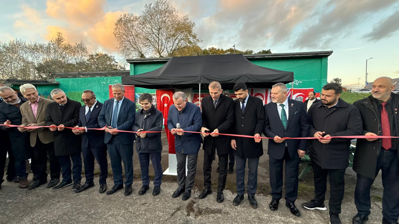 Bakan Osman Aşkın Bak, Londra’da Cumhuriyet Kupası Finaline Katıldı