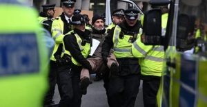 Londra’daki Filistin Protestosunda 90 Kişi Gözaltına Alındı