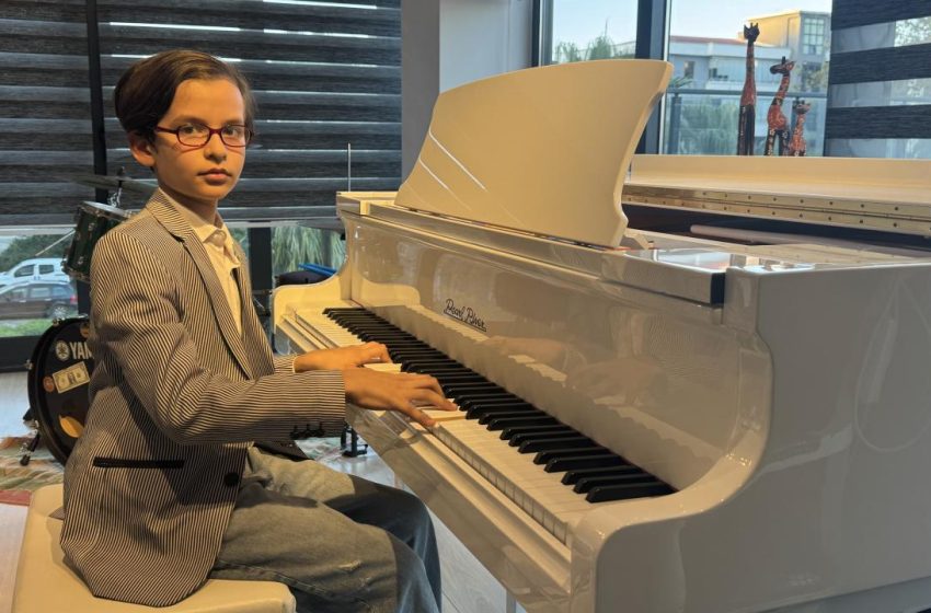  10 Yaşındaki Samsunlu Yusufhan’a, İngiltere’den Lise Düzeyinde Müzik Diploması