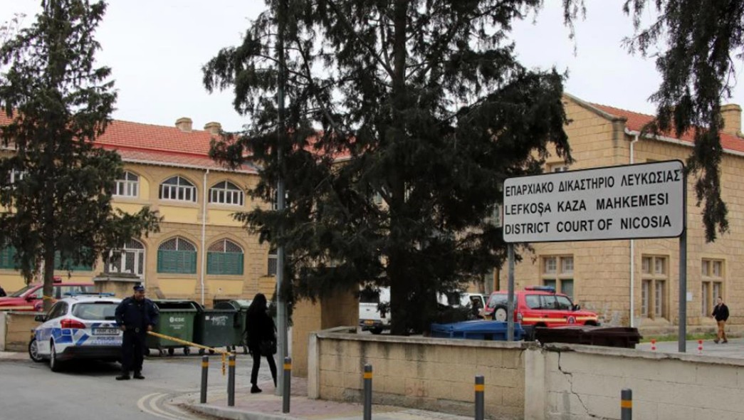 Güney Kıbrıs’tan İngiltere’ye Kaçak Sigara Götüren İki İngiliz Tutuklandı