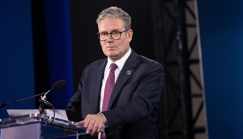  Keir Starmer’dan Noel Mesajı: “Birbirimize Ulaşmalı, Payımıza Düşeni Yapmalıyız”