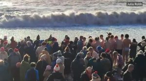 Noel Günü Yapılan Yüzme Etkinliğine Katılan 2 Kişi Hala Kayıp