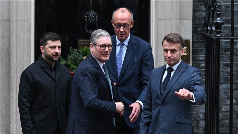 Zelenskiy, Londra'da Başbakan Starmer ve Avrupa Liderler ile Görüştü