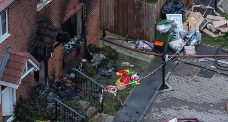 Kent’te Bir Evde Çıkan Yangında Bir Çocuk Hayatını Kaybetti