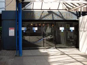 Great Ormond Street Hastanesi’ndeki Temizlik İşçileri Irkçılık Davasını Kazandı