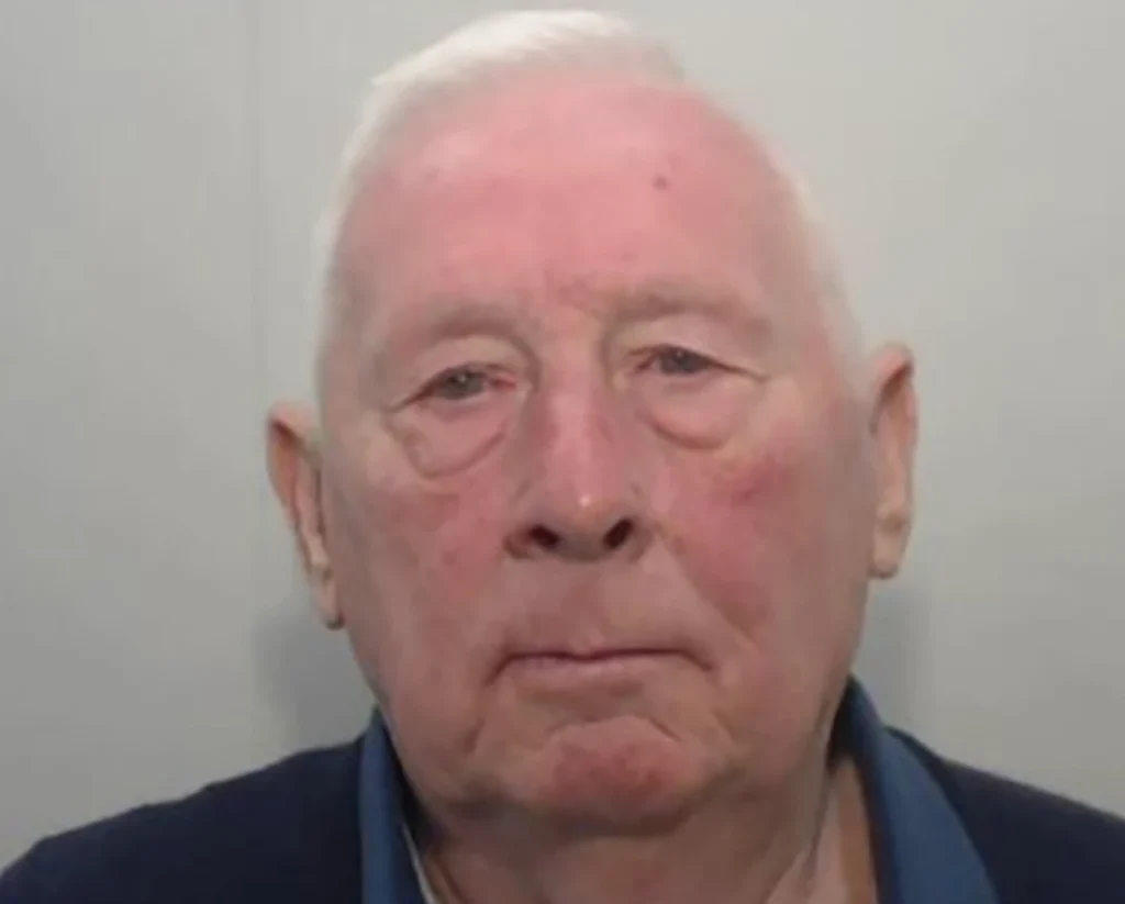 Piyangodan 2,4 Milyon Sterlin Kazanan Adam Uyuşturucu Çiftliği Kurdu