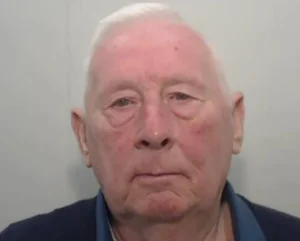 Piyangodan 2,4 Milyon Sterlin Kazanan Adam Uyuşturucu Çiftliği Kurdu