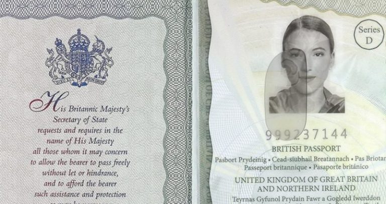 Yeni Birleşik Krallık Pasaportu Kullanıma Girdi