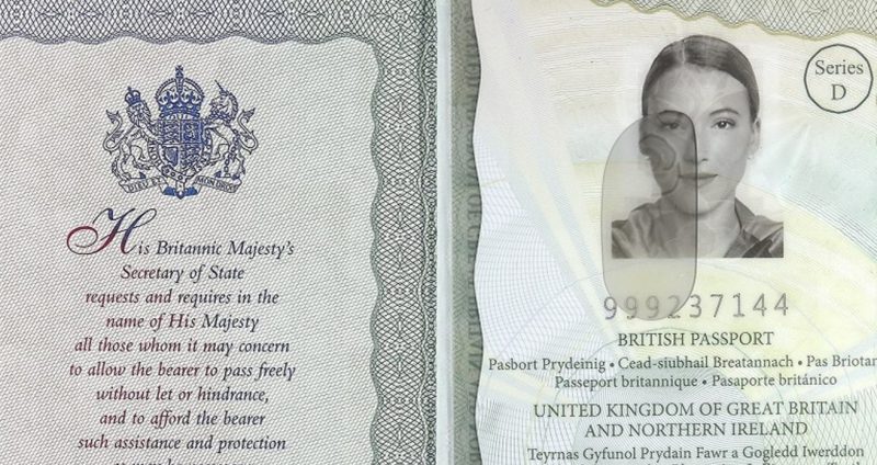 Yeni Birleşik Krallık Pasaportu Kullanıma Girdi