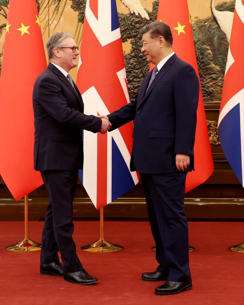 Starmer–Xi Zirvesi: İngiltere-Çin İlişkilerinde Temkinli Yumuşama Sinyali