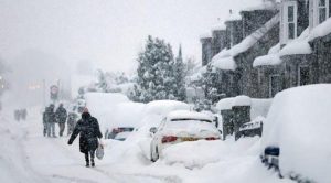 Avrupa’da Olumsuz Hava Koşulları Nedeniyle Yüzlerce Uçuş İptal Edildi