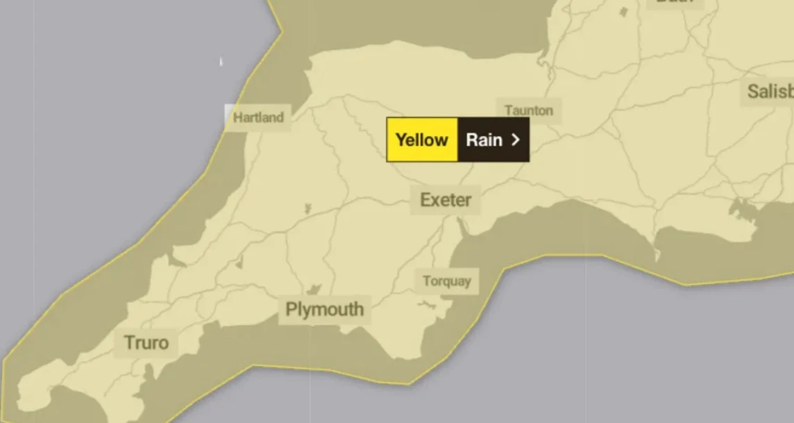 Güneybatı İngiltere İçin Sarı Kodlu Yağmur Uyarısı: Sel ve Ulaşım Aksamaları Bekleniyor