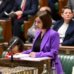 İngiltere’de Eğitimde Kapsamlı Reform Paketi! Başarı Farkı Yarıya İndiriliyor