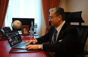 Londra Başkonsolosu Büyükelçi Hasan Ulusoy “Yılın Kareleri” Oylamasına Katıldı