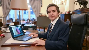 Türkiye’nin Londra Büyükelçisi Ertaş “Yılın Kareleri” Oylamasına Katıldı