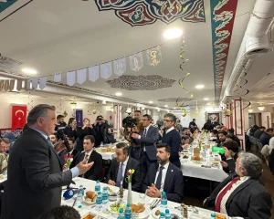 Gençlik ve Spor Bakanı Osman Aşkın Bak Londra’da İftar Programına Katıldı