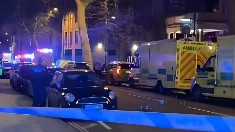 Derby’de Dehşet! Araç Yayaların Arasına Daldı