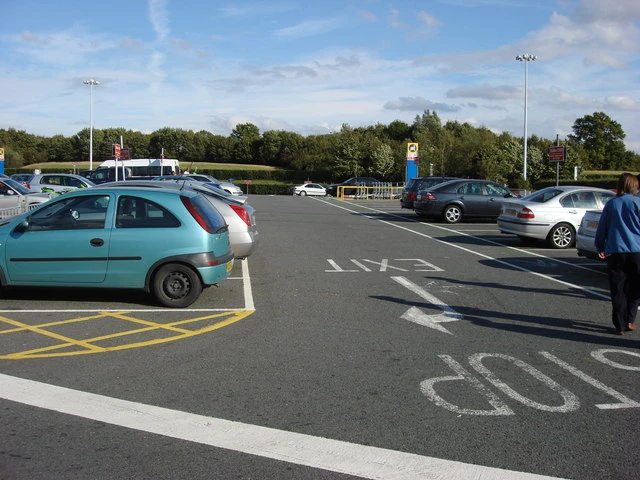 Stansted Havalimanı’nda Kısa Süreli Duraklamalar için Yeni Ücret Tarifesi