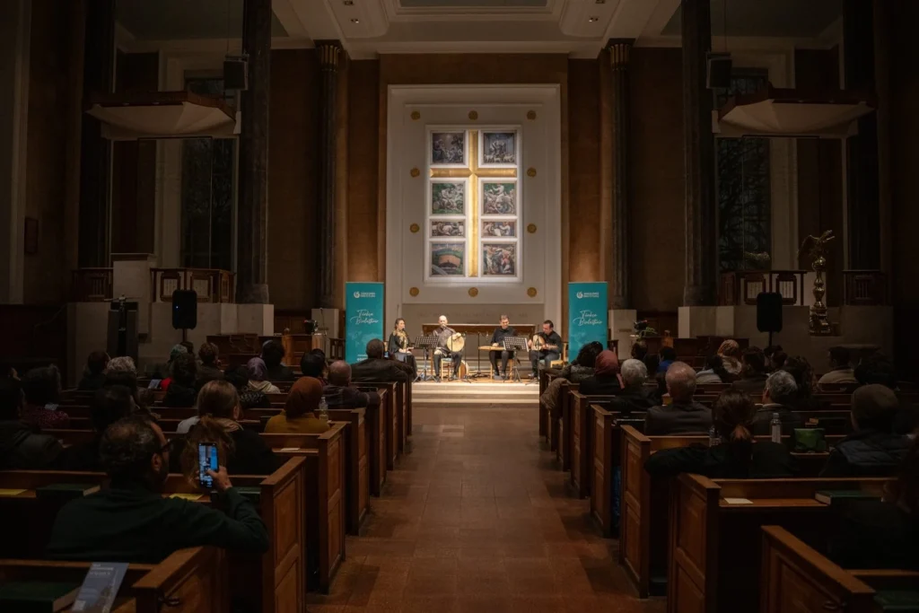 Londra ve Birmingham’da Ramazan’a Tasavvuf Müziği Eşlik Etti