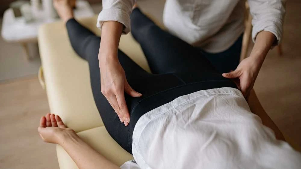 “Travmayı Seksle İyileştiriyorum” Diyerek Danışanını İstismar Eden Terapiste 11 Yıl Hapis