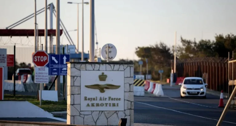 Güney Kıbrıs’ta İki İHA Askeri Üsse Ulaşamadan Ele Geçirildi