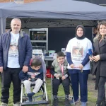 İngiltere’de DMD hastası kardeşlerin zamanla yarışı