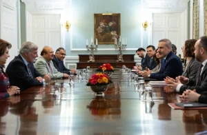 Bakan Fidan, Lordlar Kamarası ve Avam Kamarası üyeleriyle biraraya geldi