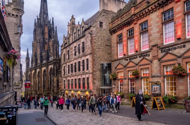 Göçteki düşüş nedeniyle İskoçya’nın nüfusunun azalması bekleniyor