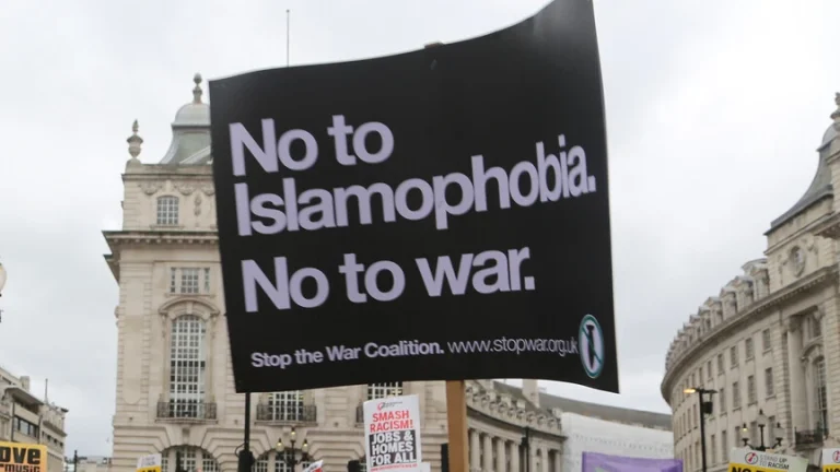 İngiltere’de İslamofobi tartışması yeniden alevlendi