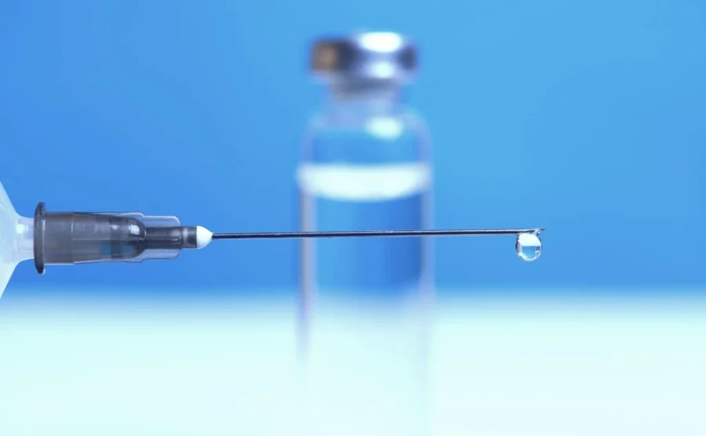 İngiltere’de Bir Milyon Gence Menenjit B Aşısı Yapılacak