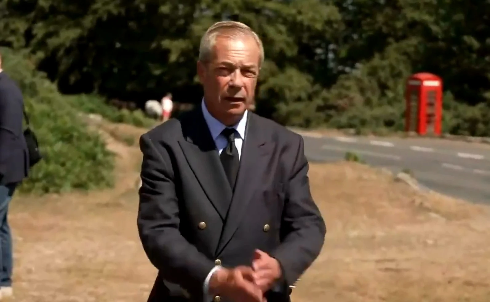 Farage’ın Güvenlik Tartışması Büyüyor: Devlet Korumasını Kendisi Reddetmiş