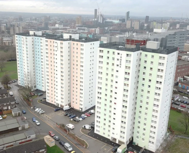 Leeds’te 9. kattan düşerek ölen annenin bebeği sağlıklı şekilde dünyaya geldi